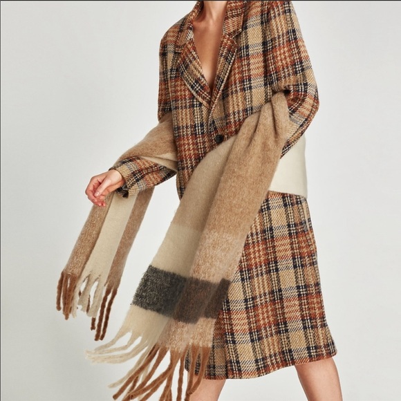 ZARA Soft-Feel Scarf - Picture 4 of 5